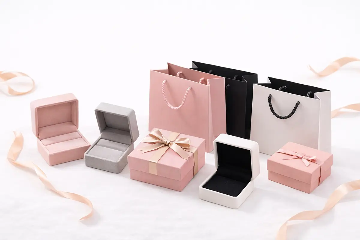 Gift packaging