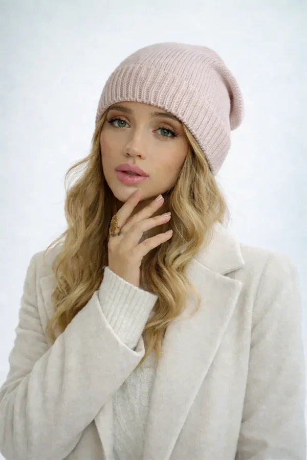 LIGHT GREIGE Merino Beanie