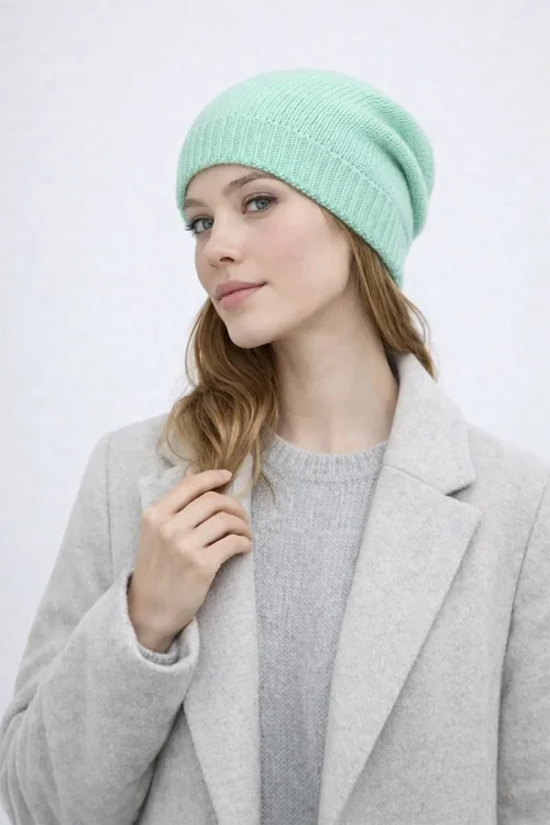 SOFT MINT Cashmere Beanie