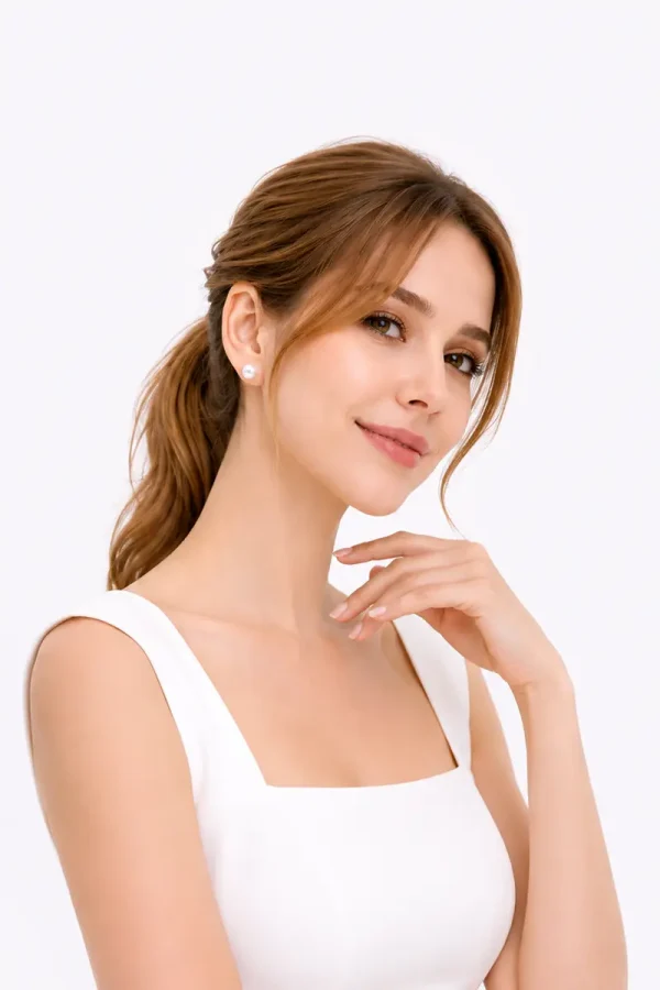 Pearl Stud Earrings LUMI